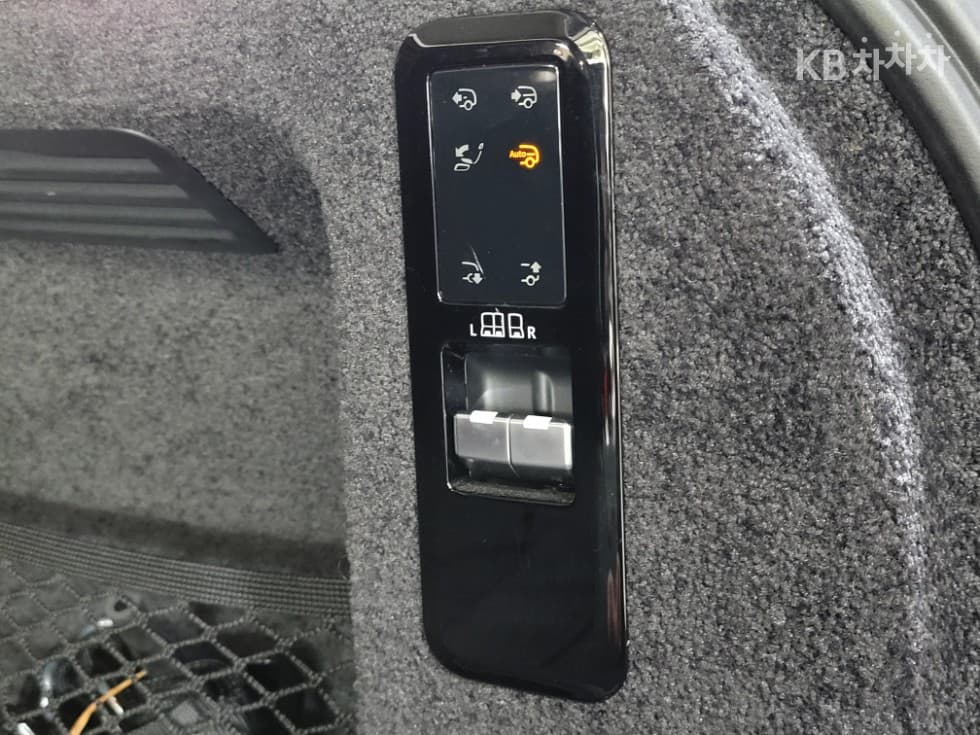 Land Rover The New (facelift) Range Rover(L460)P530 Autobiography LWB - 32