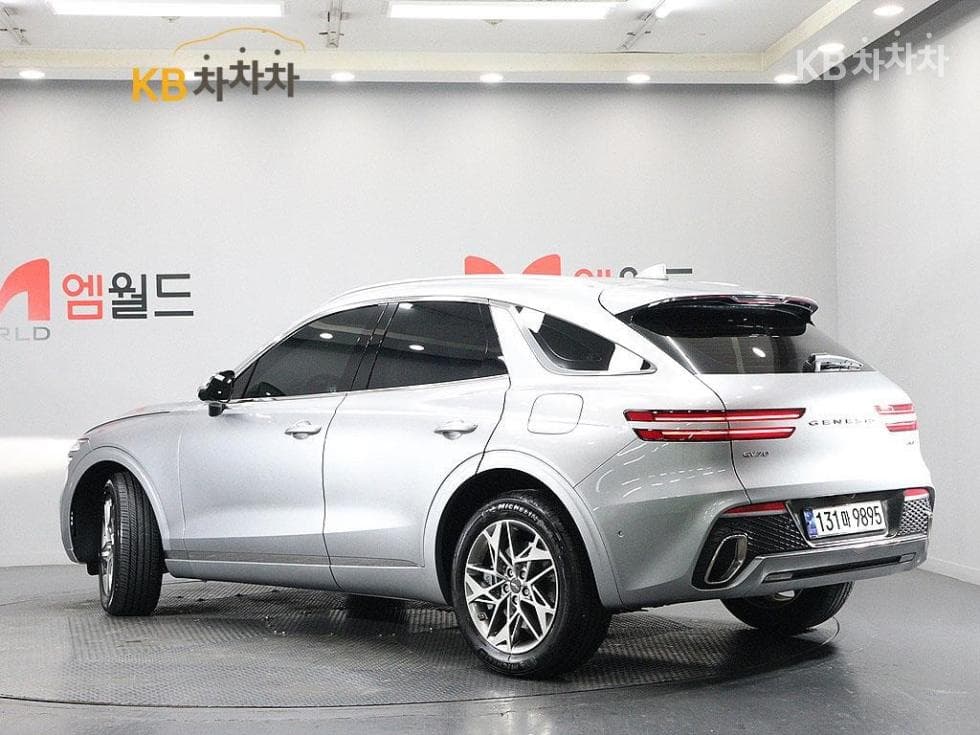Genesis GV70Gasoline 2.5T AWD - 3