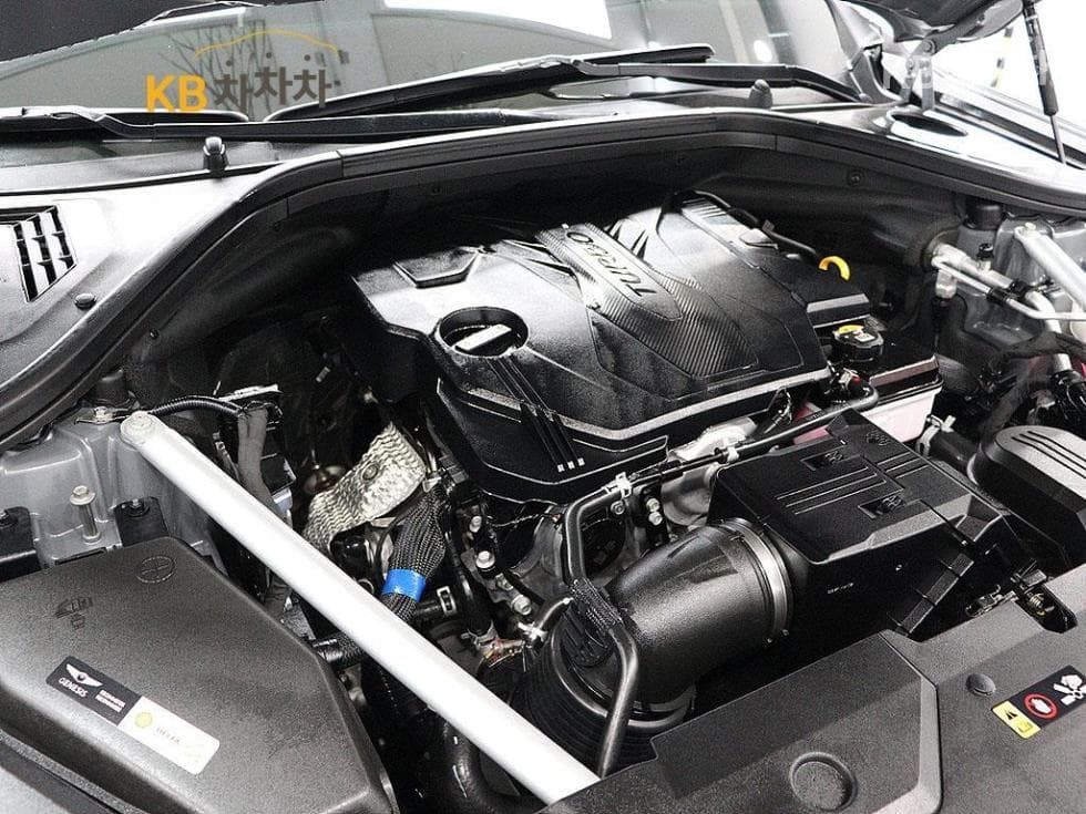 Genesis GV70Gasoline 2.5T AWD - 19