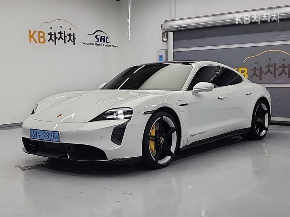 Porsche Taycan Turbo S - Image 1