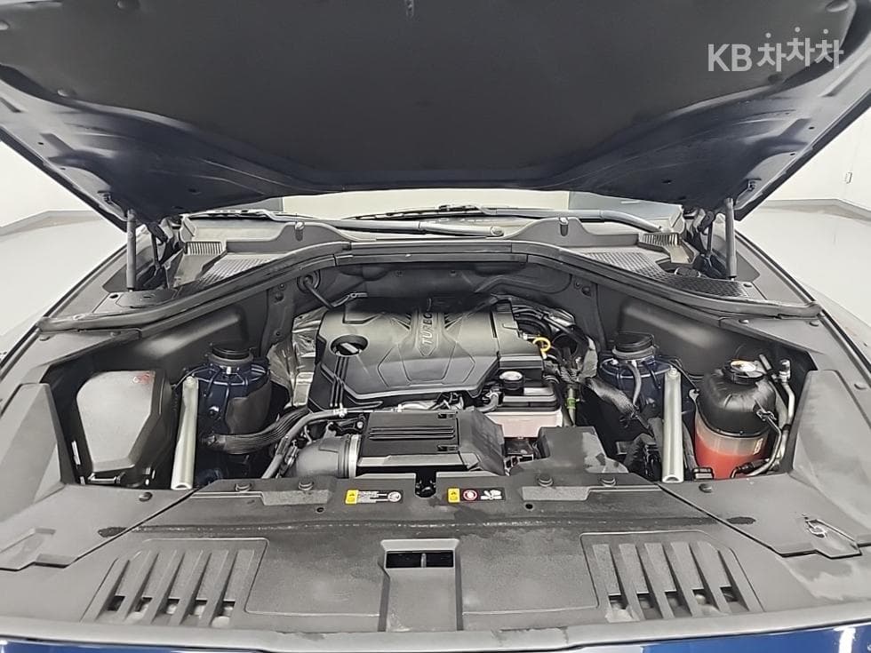 Genesis GV802.5 Turbo Gasoline AWD - 5