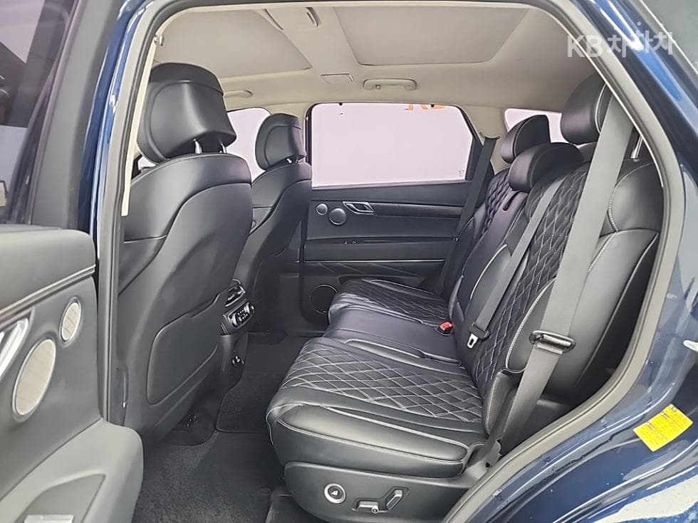 Genesis GV802.5 Turbo Gasoline AWD - 12