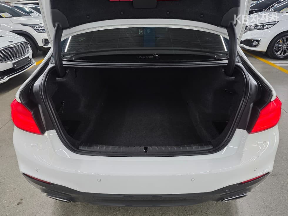 BMW 올New5 Series (G30)530i M Sport Plus - 26