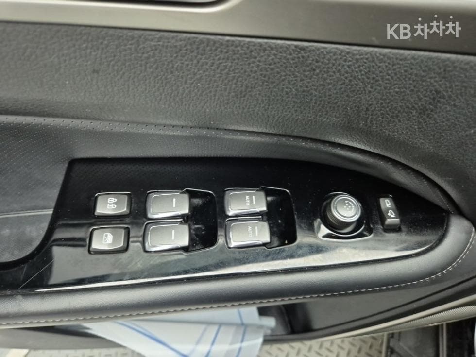 КейДжи Мобилити G4 Rexton2.2 4x4 Лукс - 17