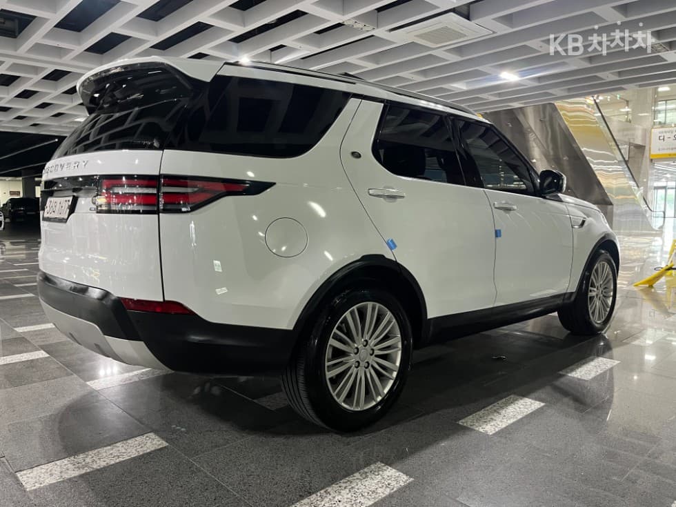 Land Rover 디스커버리53.0 TD6 HSE Luxury - 4