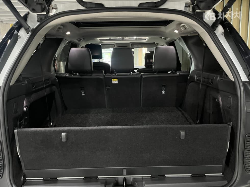 Land Rover 디스커버리53.0 TD6 HSE Luxury - 6