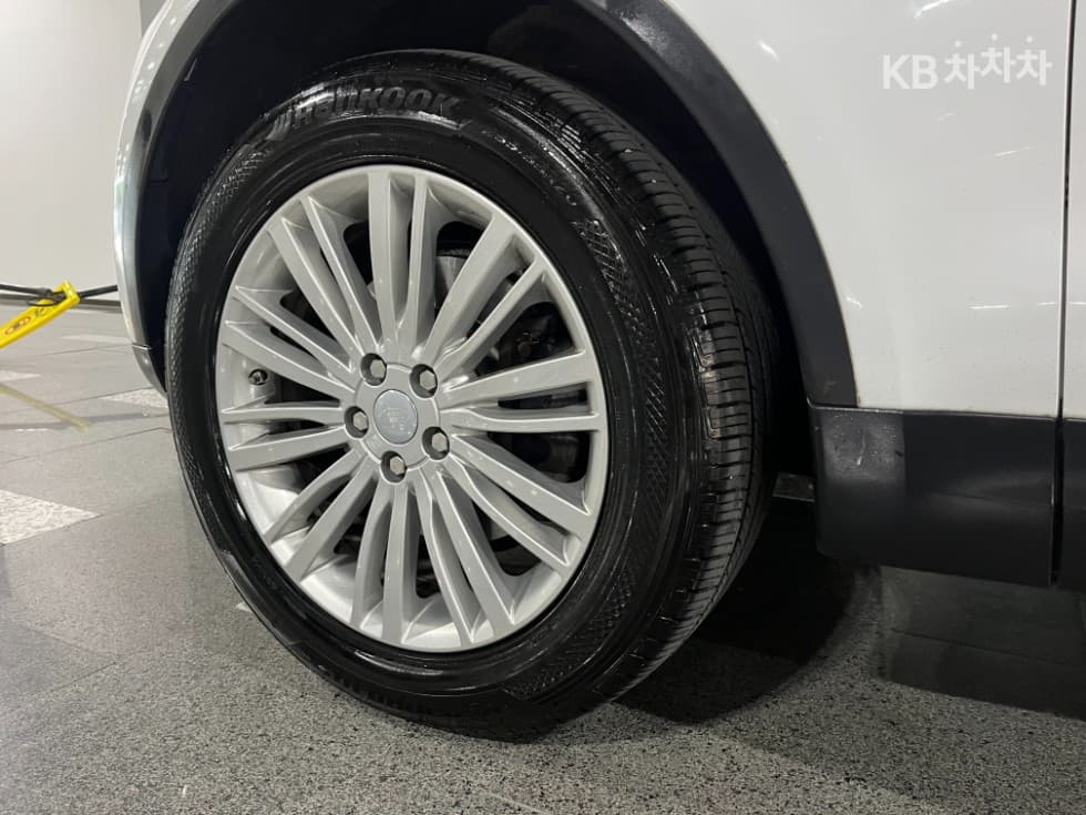 Land Rover 디스커버리53.0 TD6 HSE Luxury - 10