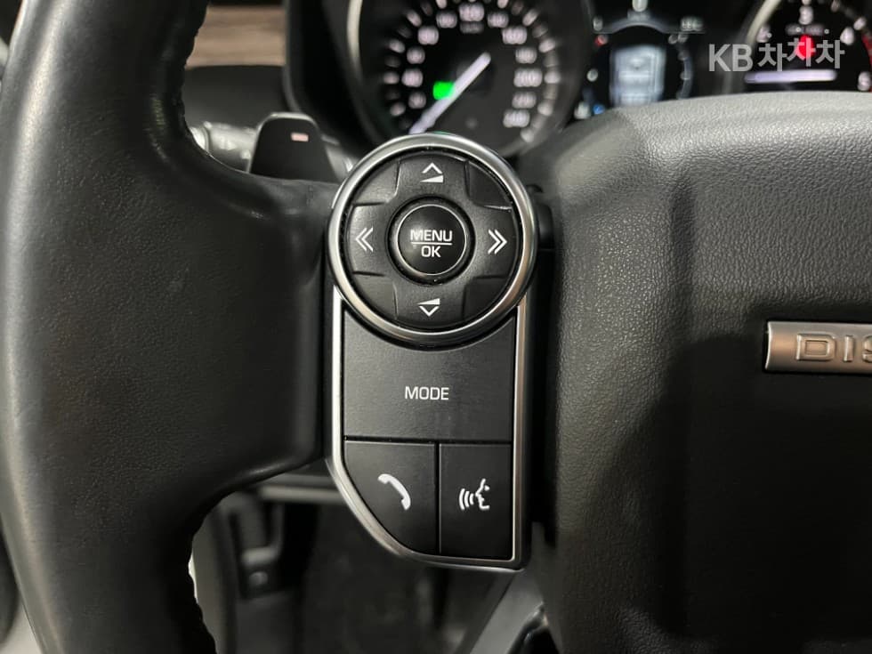 Land Rover 디스커버리53.0 TD6 HSE Luxury - 14