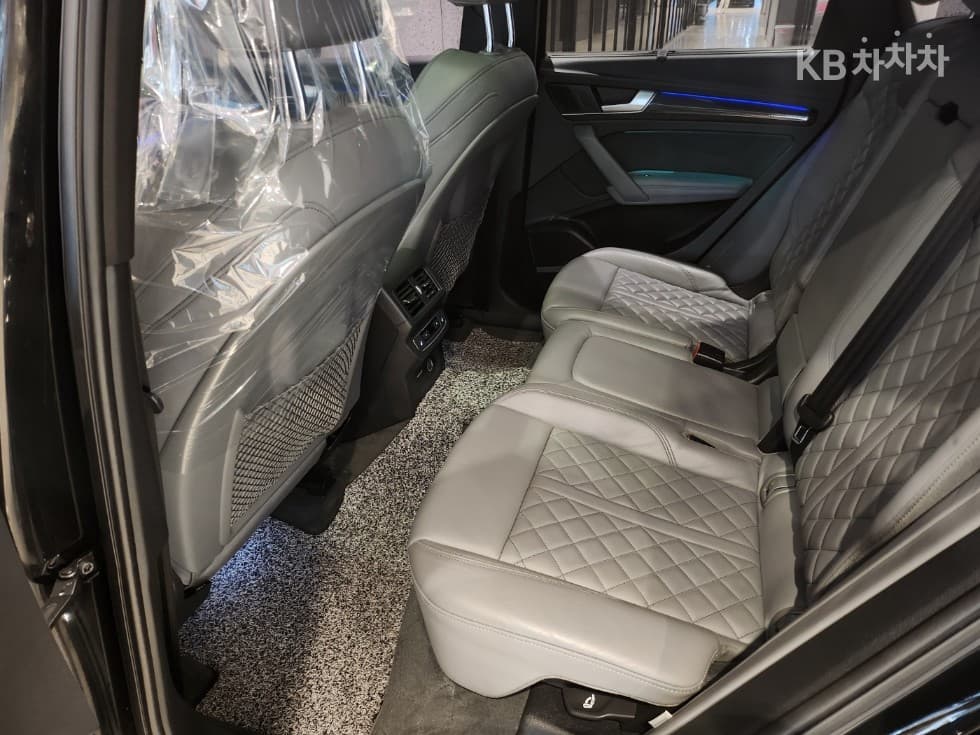 Ауди SQ5(FY)3.0 TFSI Quattro Стандартен - 15