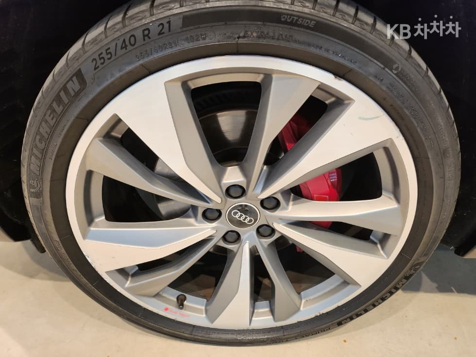 Ауди SQ5(FY)3.0 TFSI Quattro Стандартен - 27