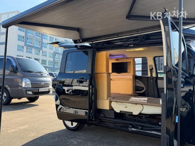 Киа The New (фейслифт) Рей (ван) Ван 1.0 Бензин Ван 2-местен Престиж Специал (специален признак/издание) - Image 1