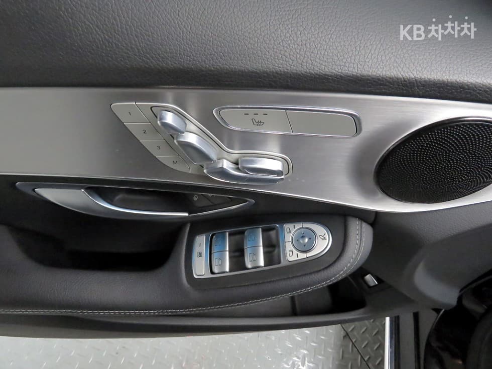 Mercedes-Benz The New (facelift) C-ClassC200 Avantgarde W205 - 17