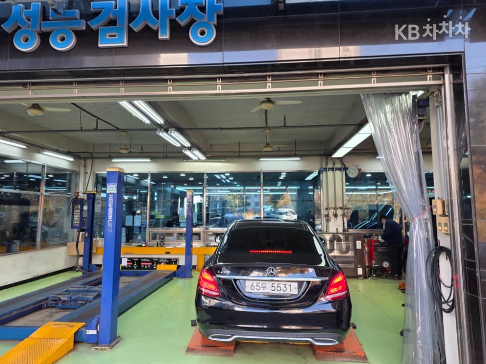 Mercedes-Benz The New (facelift) C-ClassC200 Avantgarde W205 - 22