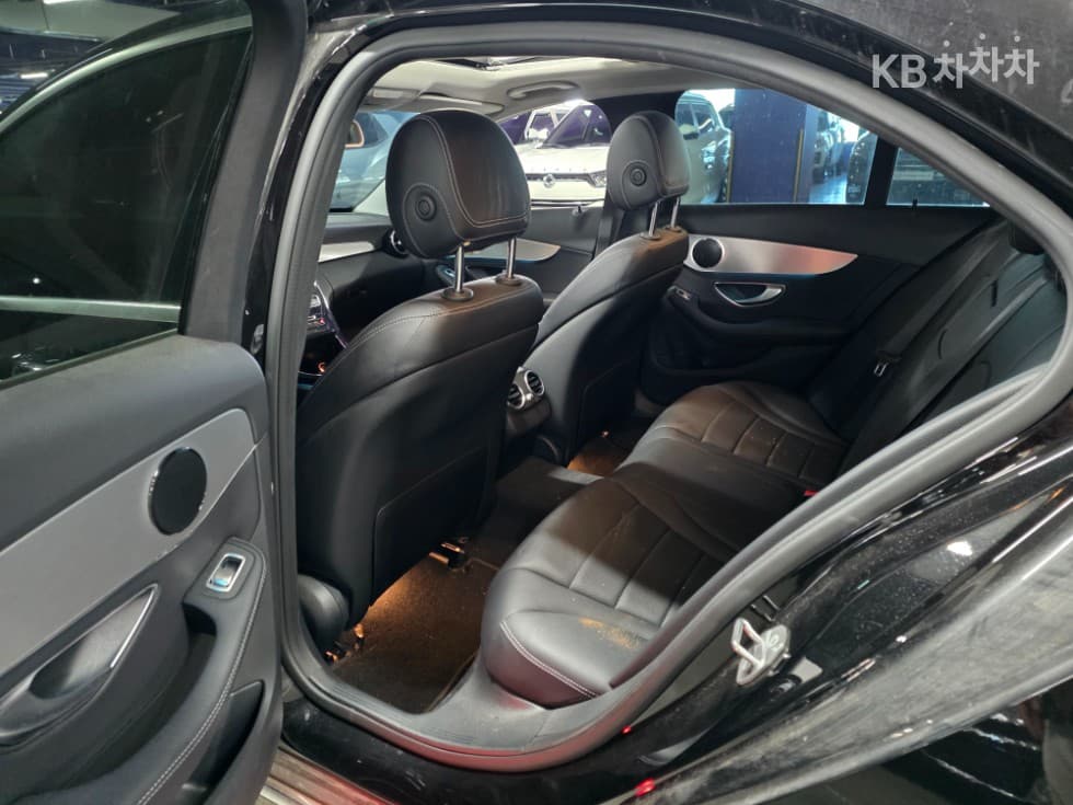 Mercedes-Benz The New (facelift) C-ClassC200 Avantgarde W205 - 27