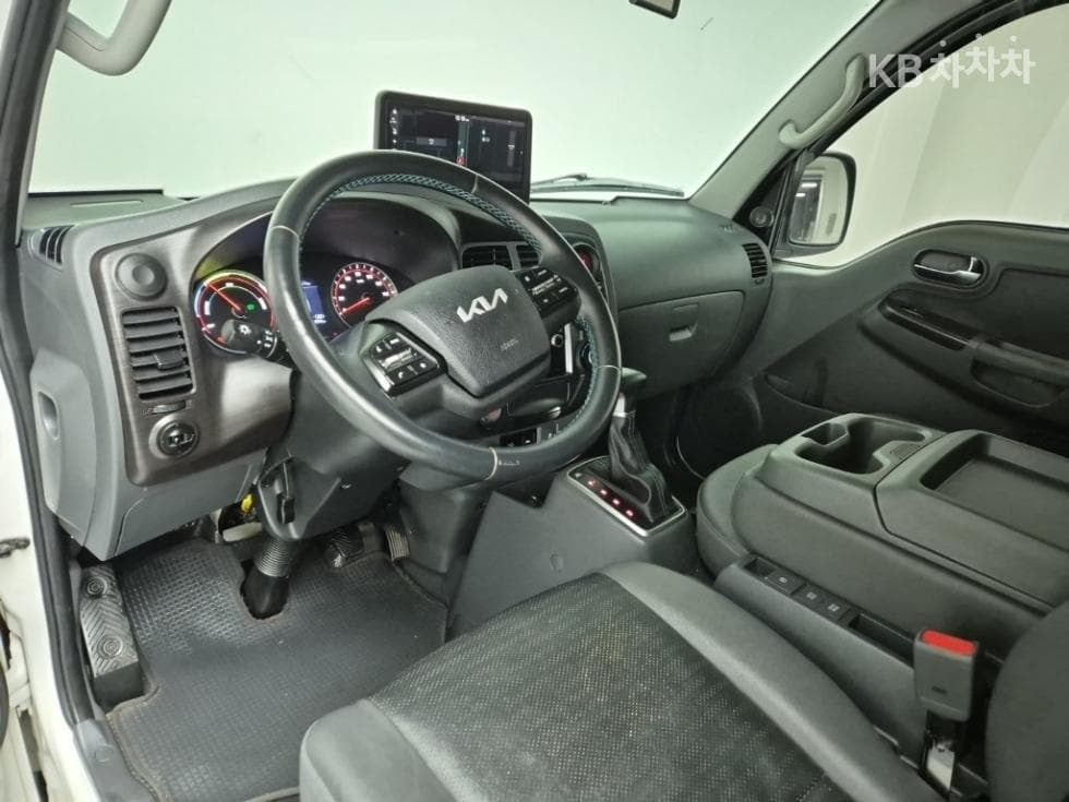 Киа The New (фейслифт) Бонго 3 (лек) EVBox Truck 1 тон Plus형 Королевска кабина Удължено междуосие Стандартен - 6
