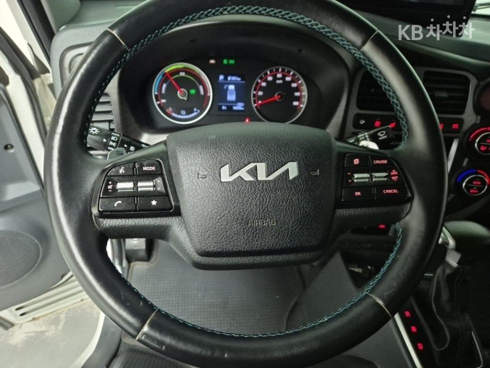 Киа The New (фейслифт) Бонго 3 (лек) EVBox Truck 1 тон Plus형 Королевска кабина Удължено междуосие Стандартен - 8