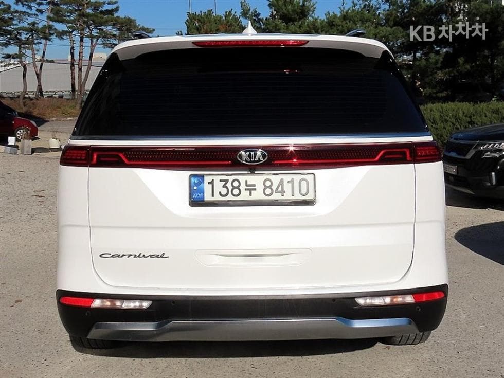Киа Канивал 4-то поколениеD2.2 9-местен Signature - 4