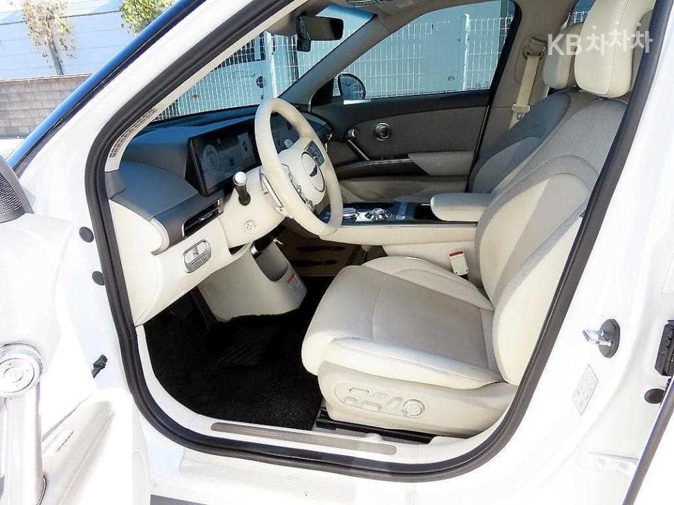 Genesis GV60Standard 2WD Standard - 5