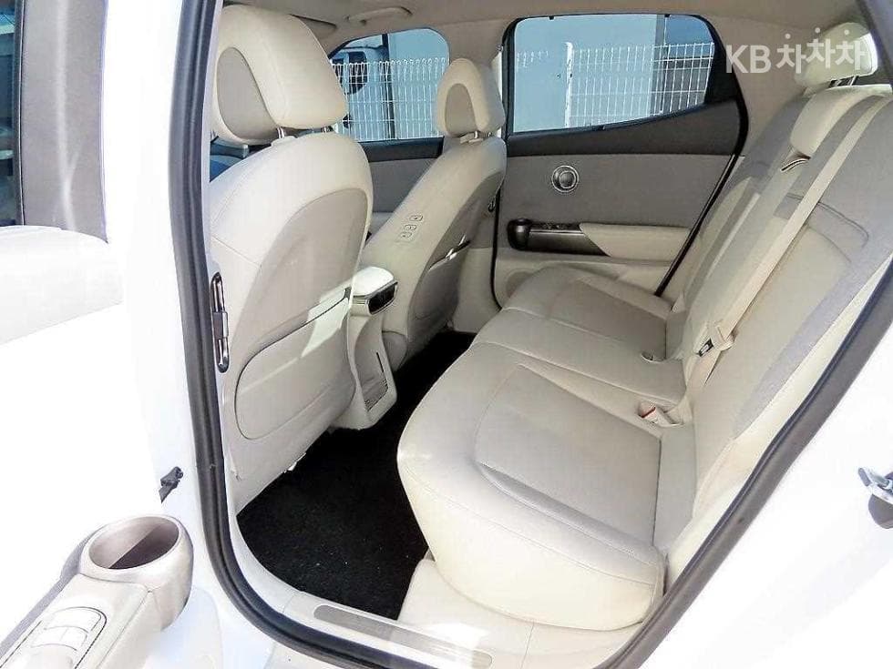 Genesis GV60Standard 2WD Standard - 6