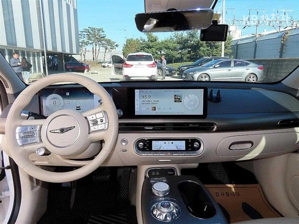 Genesis GV60Standard 2WD Standard - 7