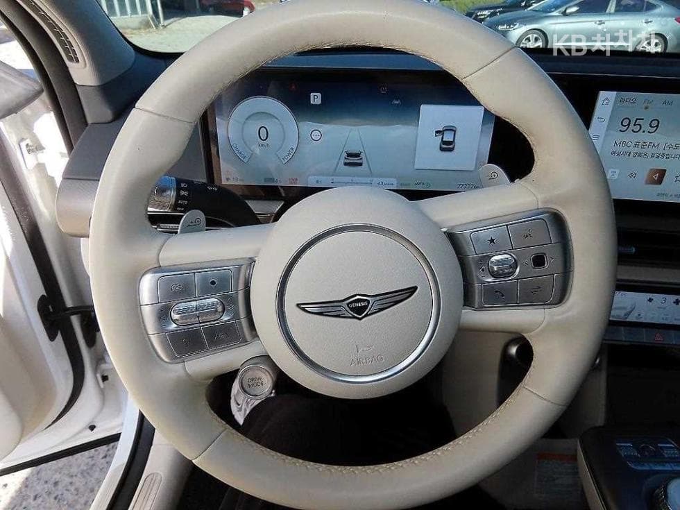 Genesis GV60Standard 2WD Standard - 8