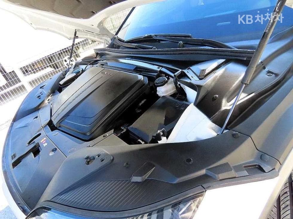 Genesis GV60Standard 2WD Standard - 19