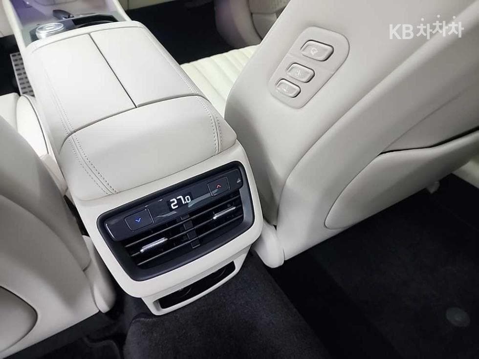 Киа The New (фейслифт) K83.5 Бензин AWD 시그니쳐 - 13