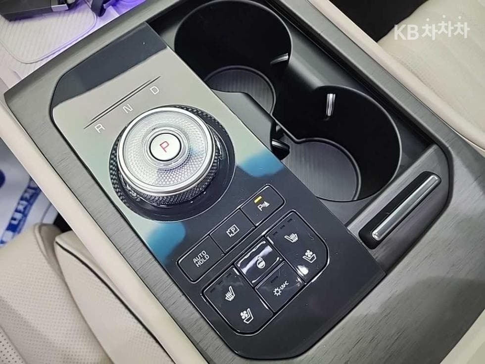Киа The New (фейслифт) K83.5 Бензин AWD 시그니쳐 - 18