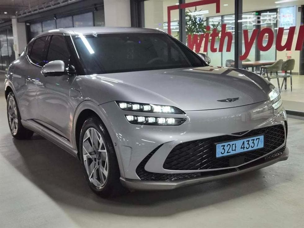 Genesis GV60 Standard 2WD Standard - Image 1