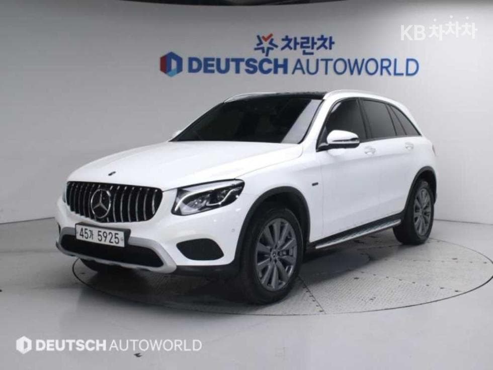 Mercedes-Benz GLC(X253) 350e 4Matic Premium - Image 1