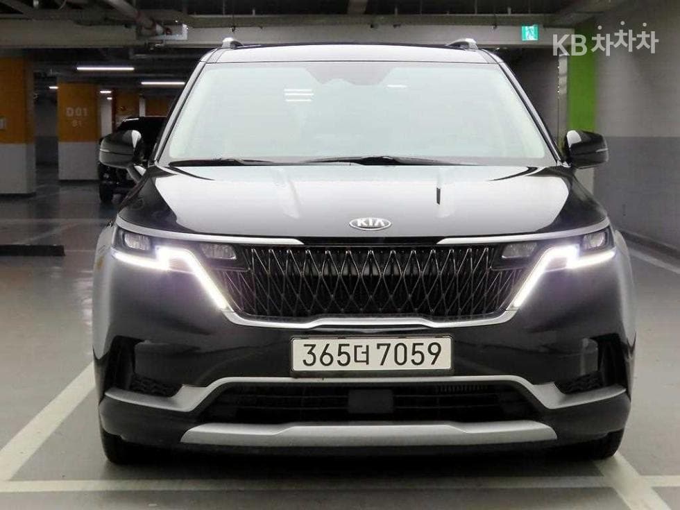 Киа Канивал 4-то поколение D2.2 9-местен Престиж - Image 1