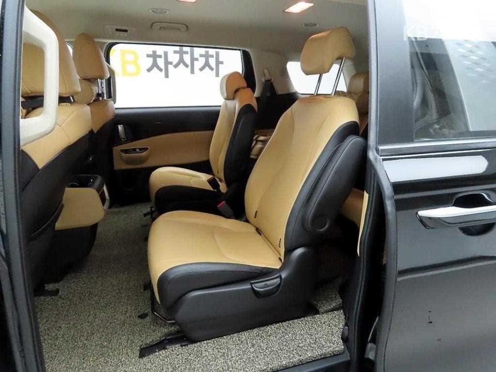 Киа Канивал 4-то поколениеD2.2 9-местен Престиж - 14