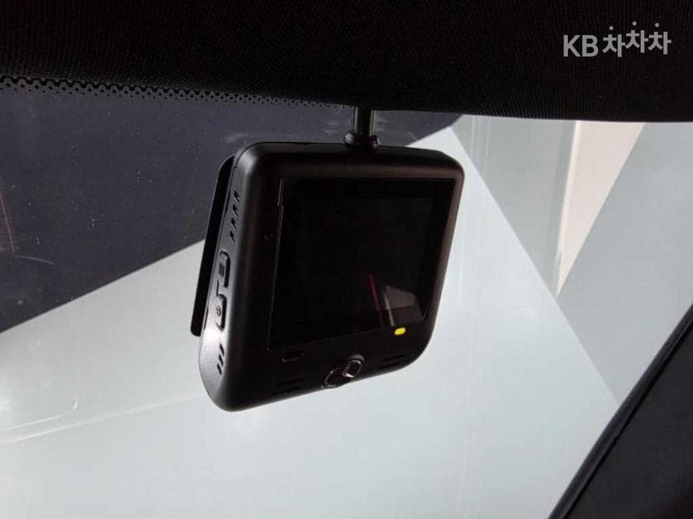 Mercedes-Benz E-클래스 (W214)E300 4MATIC Exclusive - 16