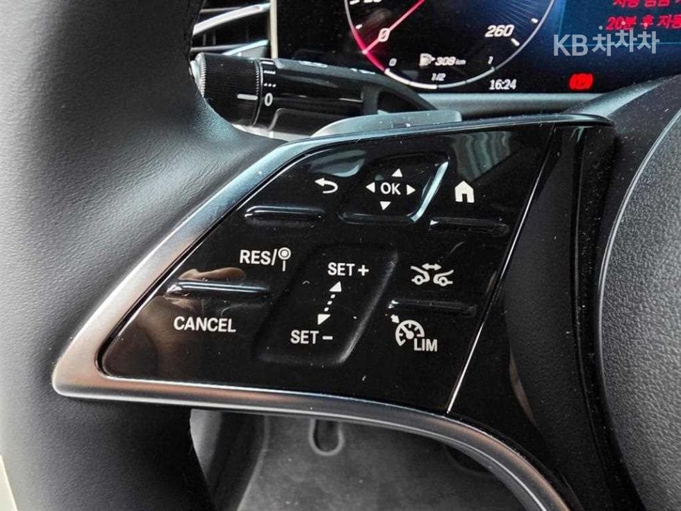 Mercedes-Benz E-클래스 (W214)E300 4MATIC Exclusive - 18