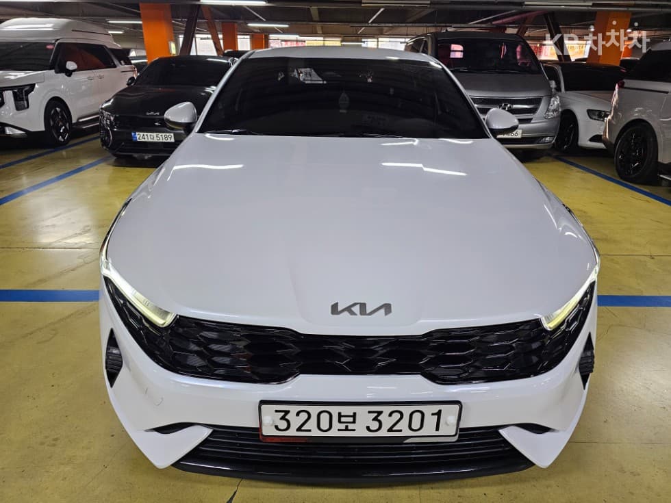 Киа K5 Хибрид 3-토 поколение 2.0 HEV Тренди - Image 1