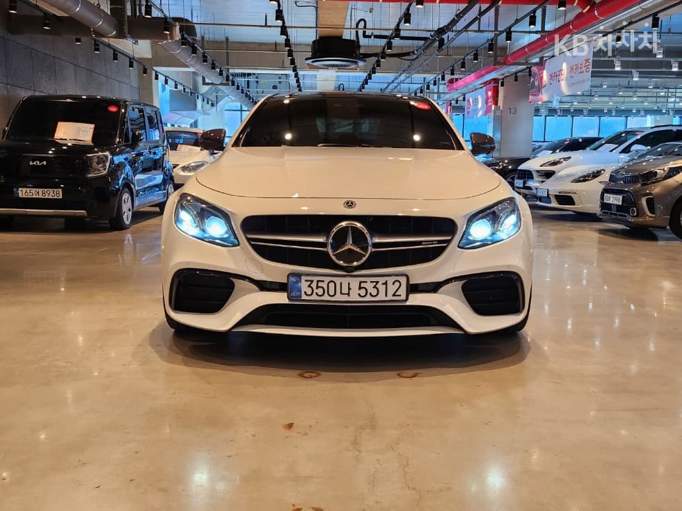 Mercedes-Benz E-Class (W213)E63 AMG 4MATIC+ - 2