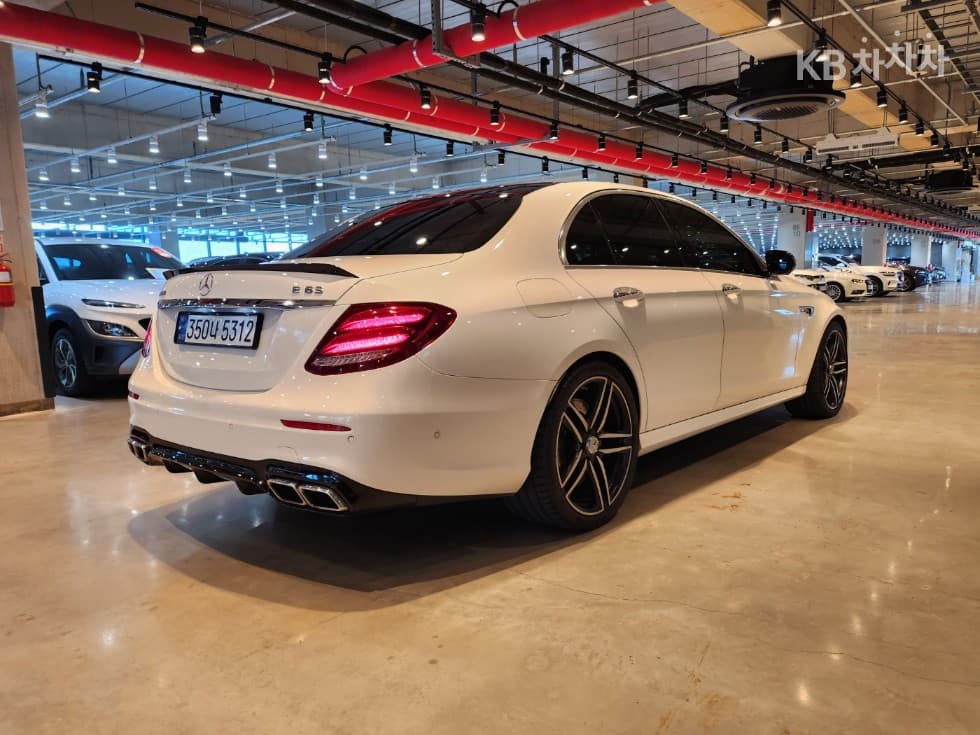 Mercedes-Benz E-Class (W213)E63 AMG 4MATIC+ - 4