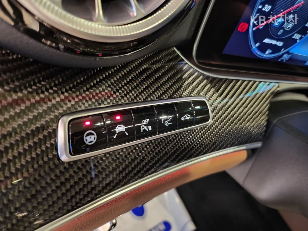 Mercedes-Benz E-Class (W213)E63 AMG 4MATIC+ - 20