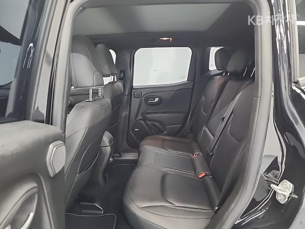 지프 레니게이드2.4 Limited AWD 80th Anniversary Edition - 12