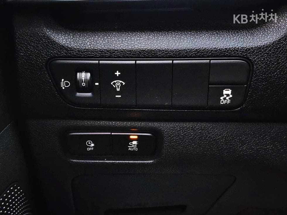 Киа Ниро PlusEV Air - 10