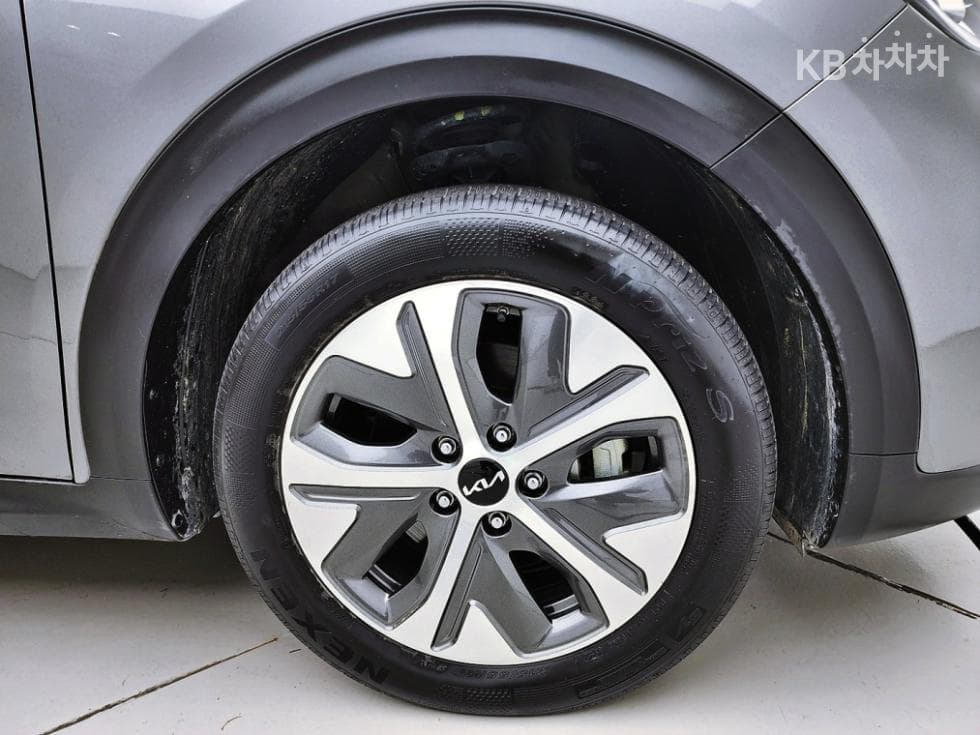 Киа Ниро PlusEV Air - 22