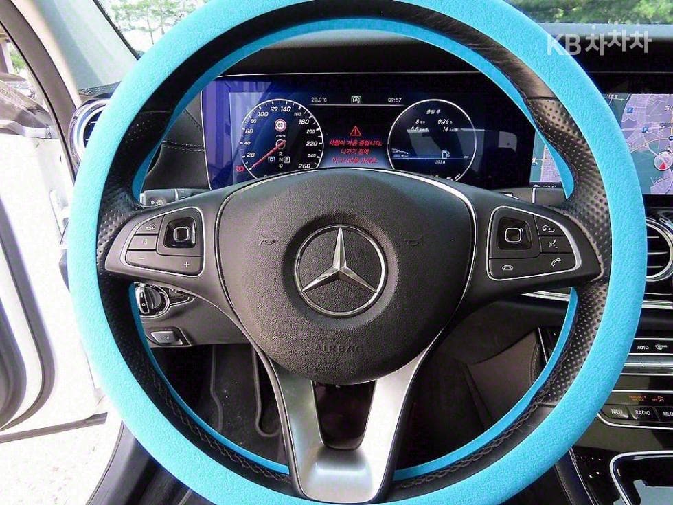 Mercedes-Benz E-Клас (W213)E400 4MATIC Exclusive - 8