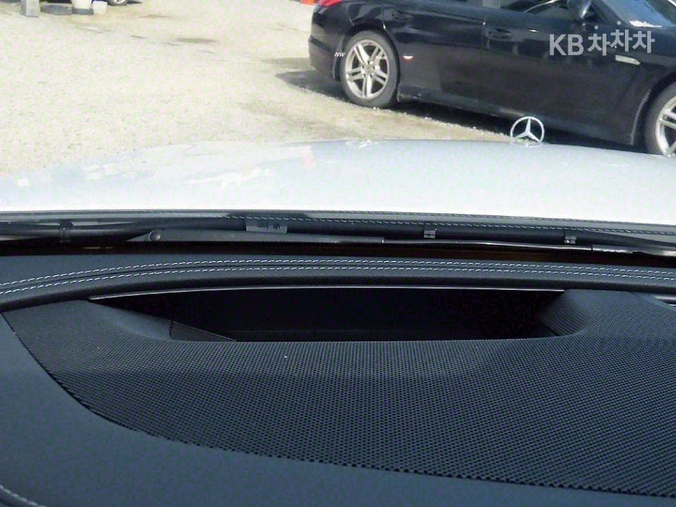 Mercedes-Benz E-Клас (W213)E400 4MATIC Exclusive - 10