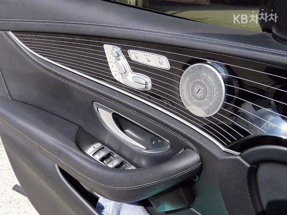 Mercedes-Benz E-Клас (W213)E400 4MATIC Exclusive - 12