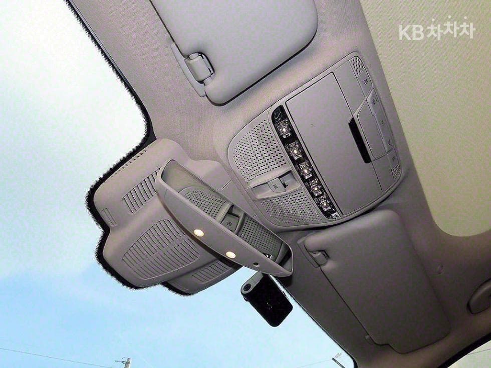 Mercedes-Benz E-Клас (W213)E400 4MATIC Exclusive - 14