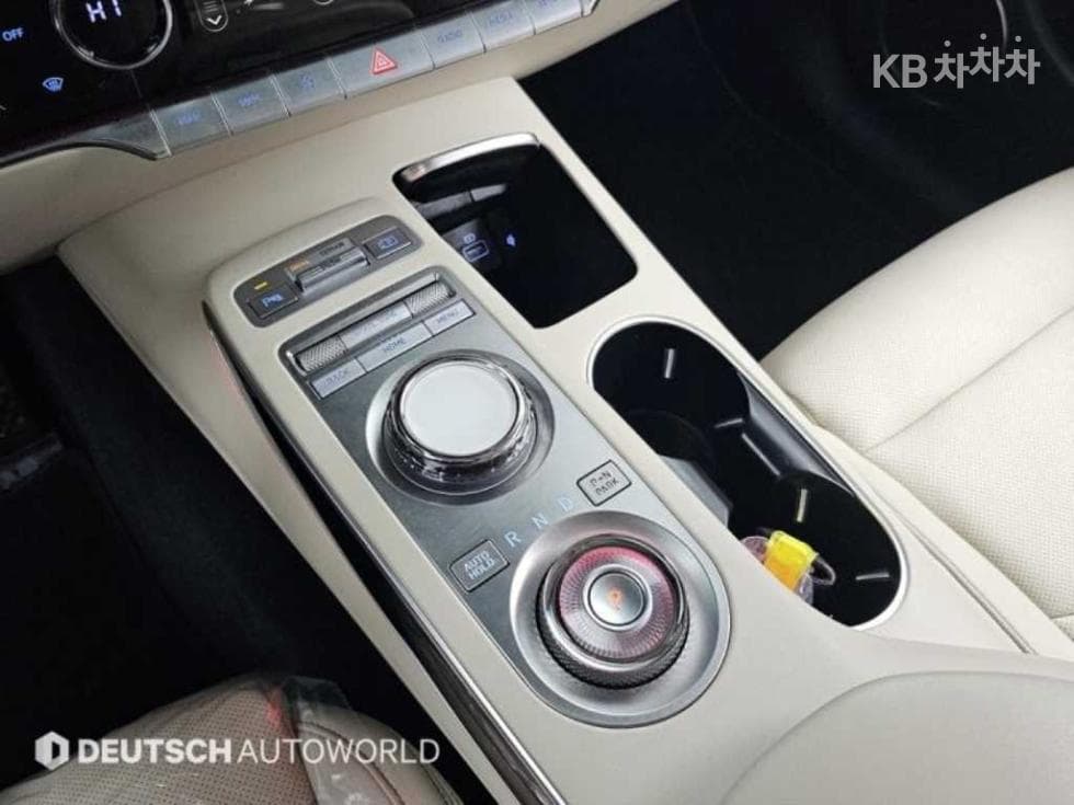 Genesis GV70Diesel 2.2 AWD - 9