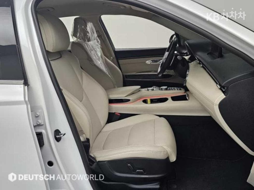 Genesis GV70Diesel 2.2 AWD - 10