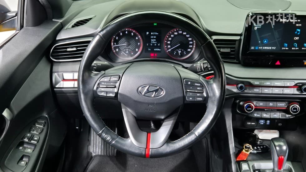 Хюндай Велестор(JS)1.4 Турбо Бензин Директ Инжекция Modern 코어 - 12