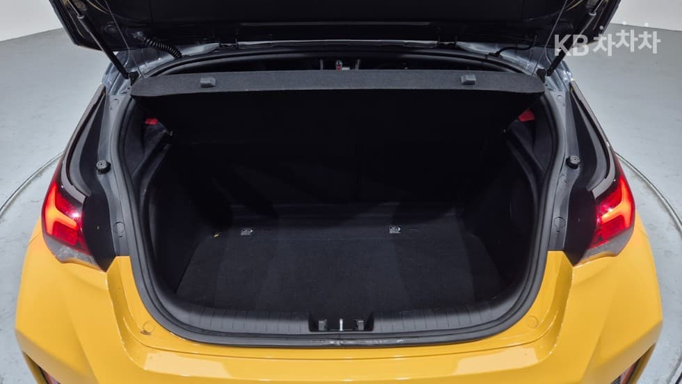 Хюндай Велестор(JS)1.4 Турбо Бензин Директ Инжекция Modern 코어 - 22