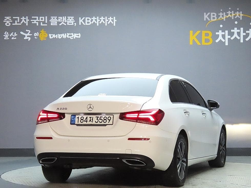 Mercedes-Benz A클래스(W177)A220 Sedan - - 2